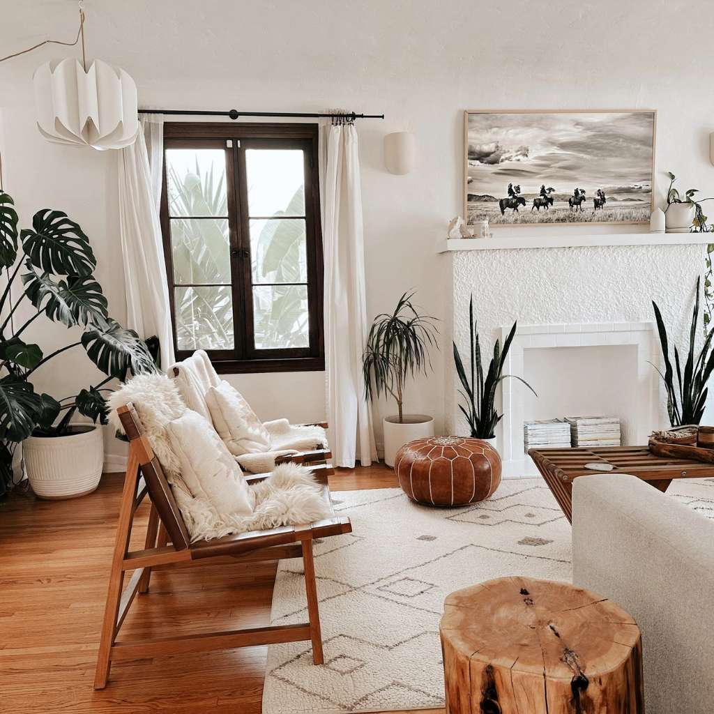 Blanco Moren wooden chairs, offering a blend of comfort and elegant design.