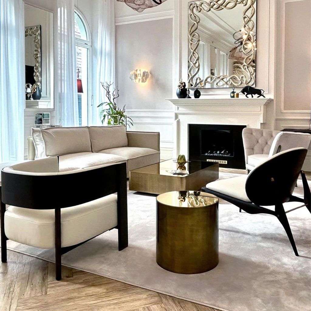 High-end walk-in wardrobe with luxurious materials and lighting from Collection Alexandra.