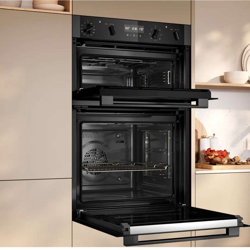 Neff double oven for high-efficiency cooking.