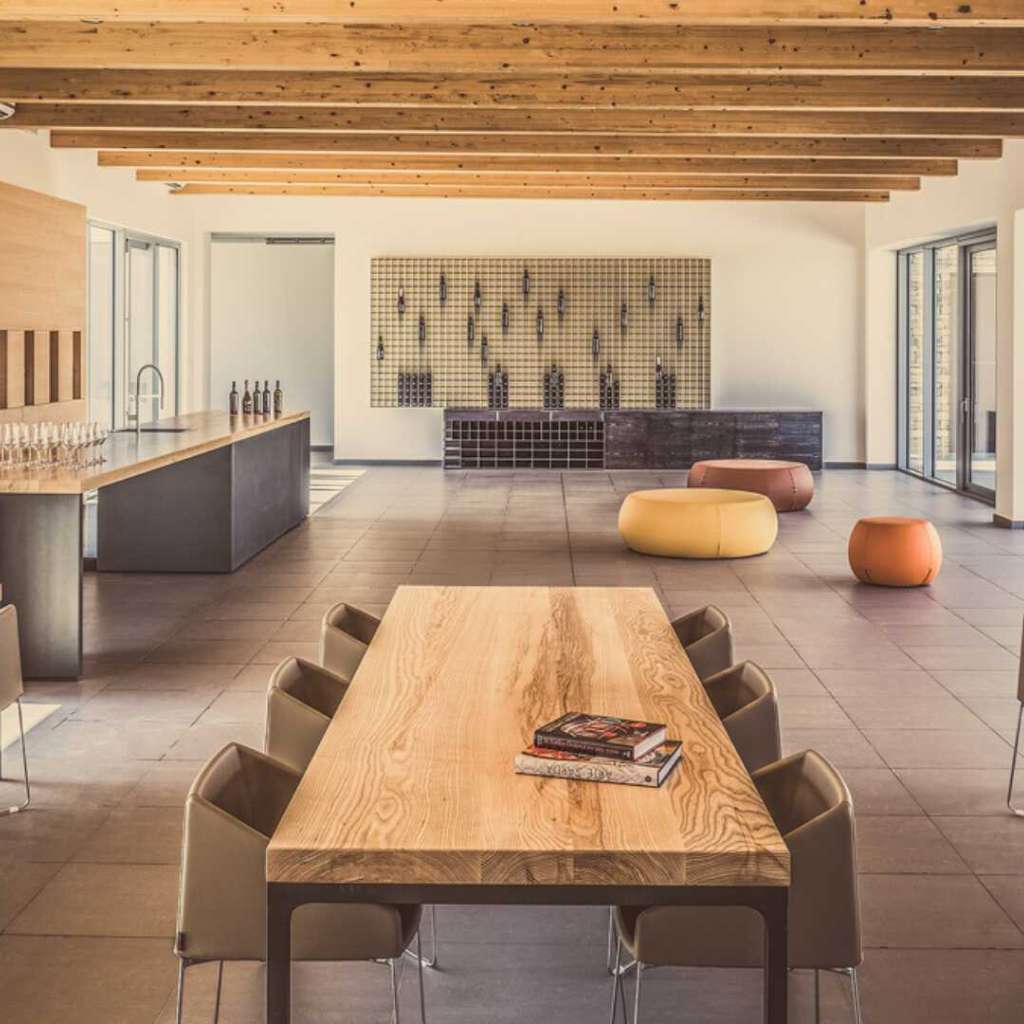 Quinti modular sofa, cozy and stylish with a mix of warm and neutral tones.