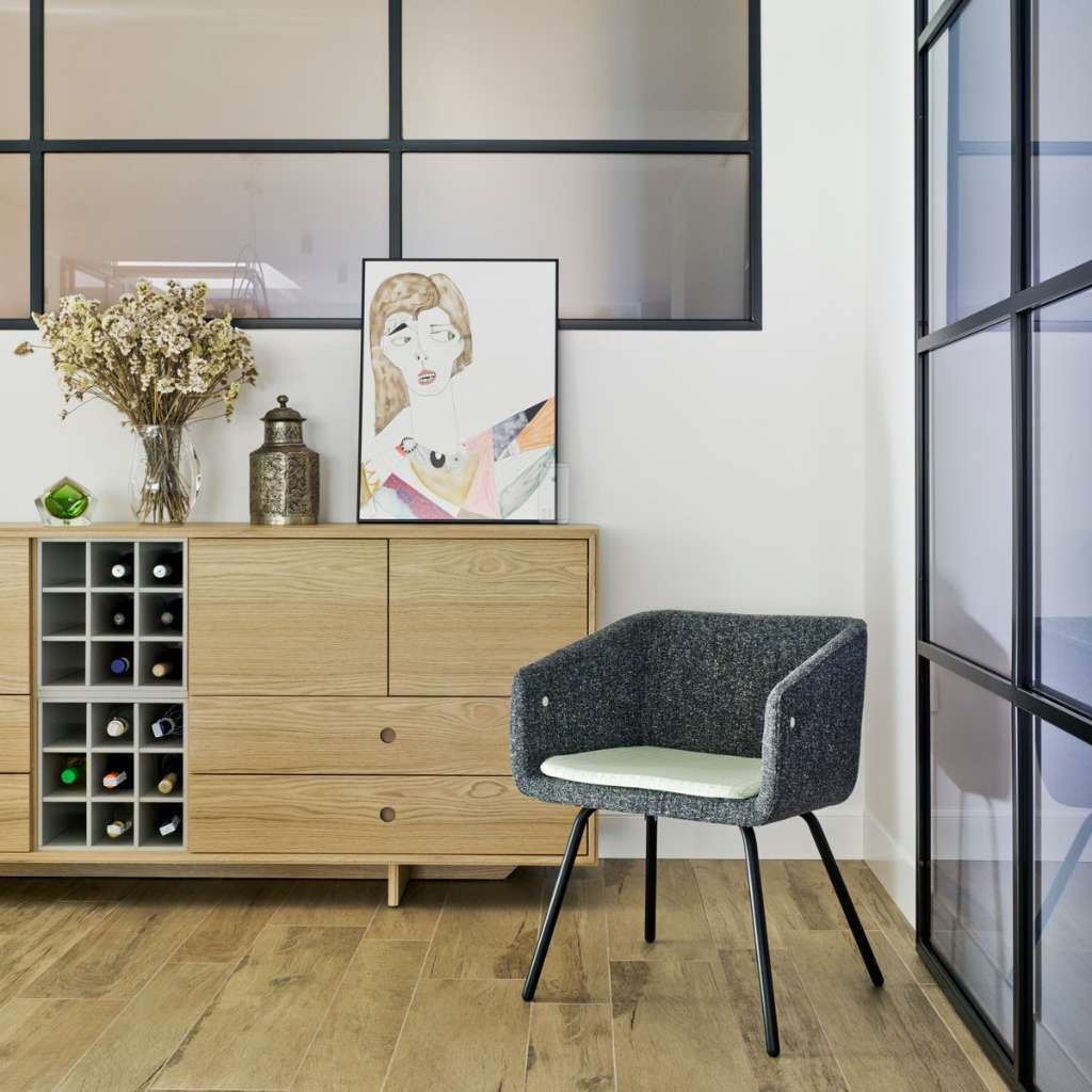 Sancal Collar chair with distinctive design and plush cushioning.