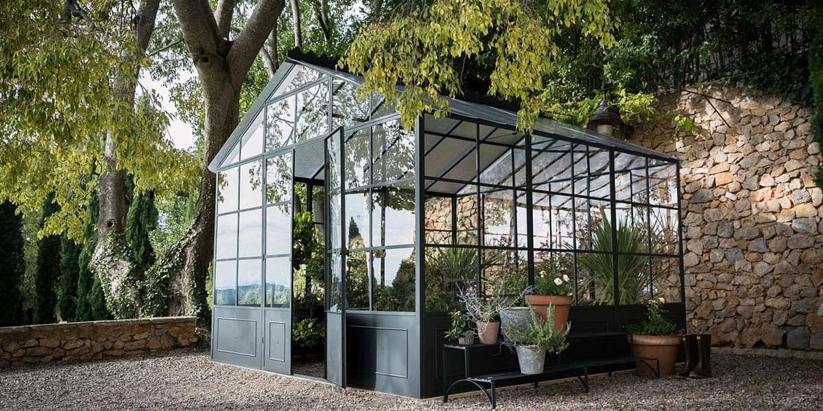 orangerie-freestanding-greenhouse-by-unopiu-3