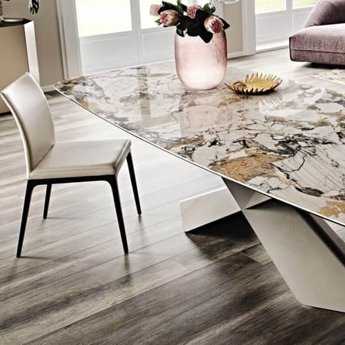 How Do You Make a Dining Table Look Nice?