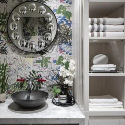 3 Smart Storage Ideas to Declutter a Small Bathroom