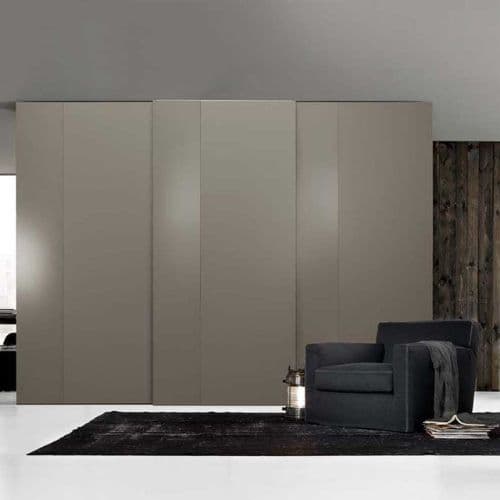 Are Sliding Door Wardrobes Better Than Fitted Wardrobes?