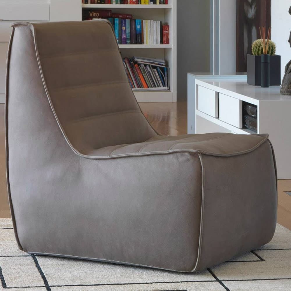 Nano Armchair