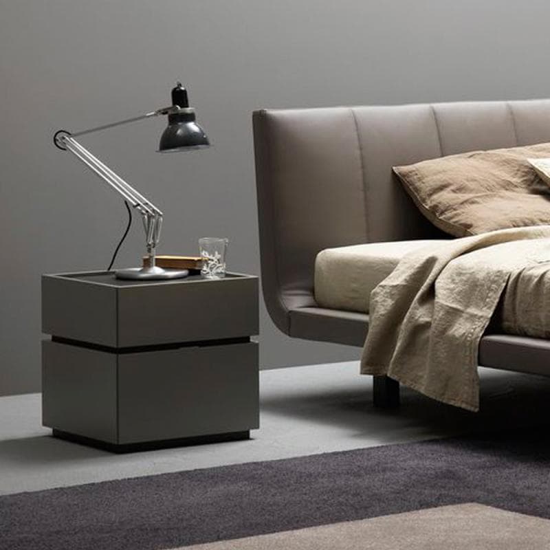 Cidori Bedside Table