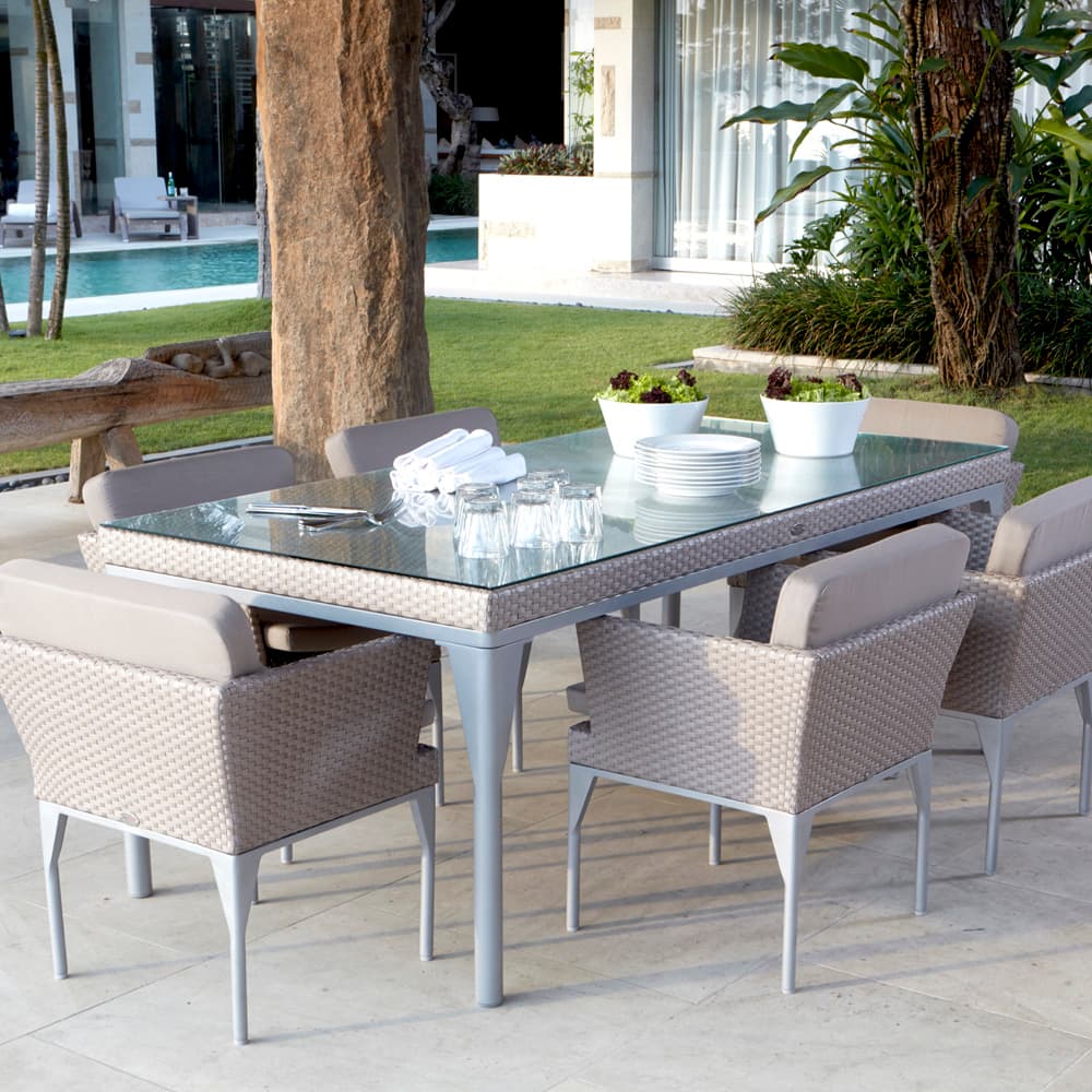 Brafta 6 Seat Dining Table