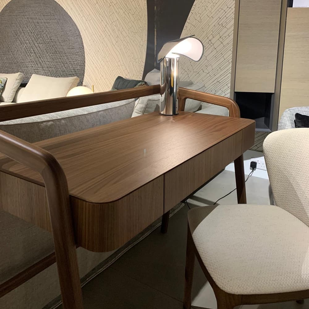 Knot Desk by FCI London