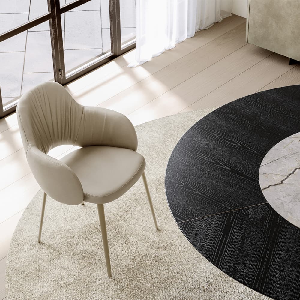 Silhouette Deluxe Armchair By FCI London