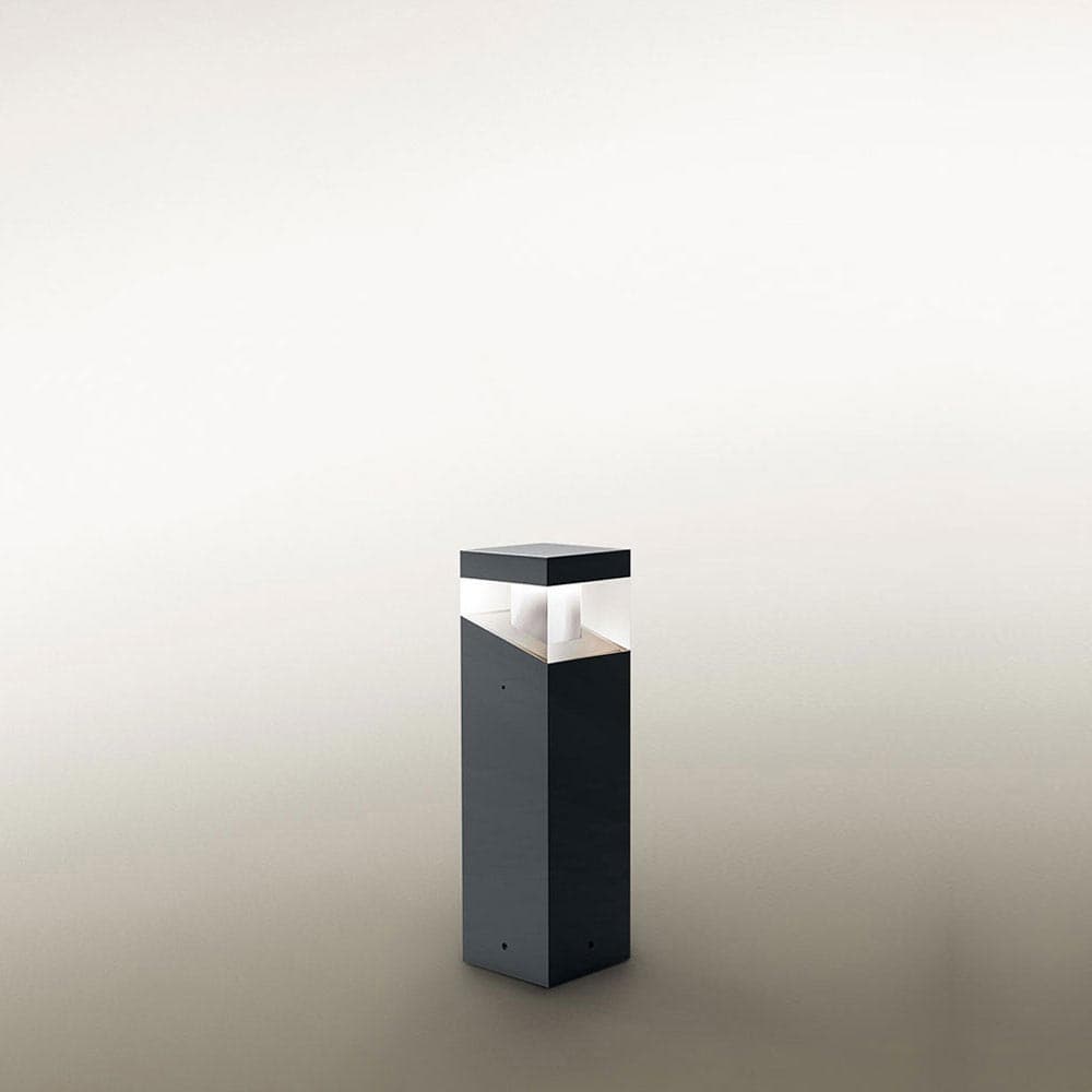 Tetragono Floor Lamp by Artemide