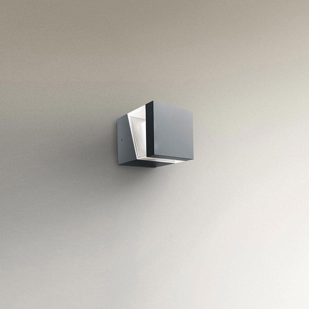 Tetragono Wall Lamp by Artemide