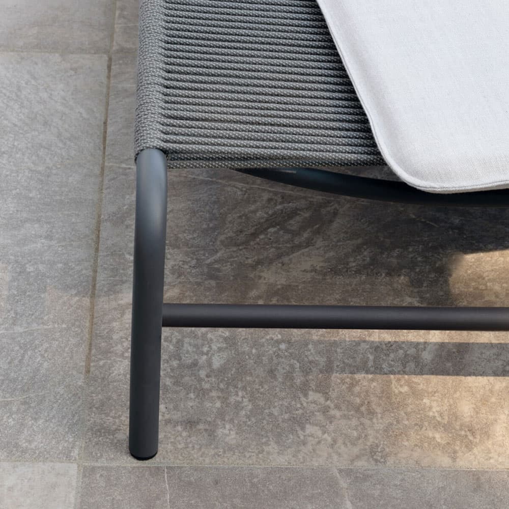 Air Sun Lounger by Atmosphera