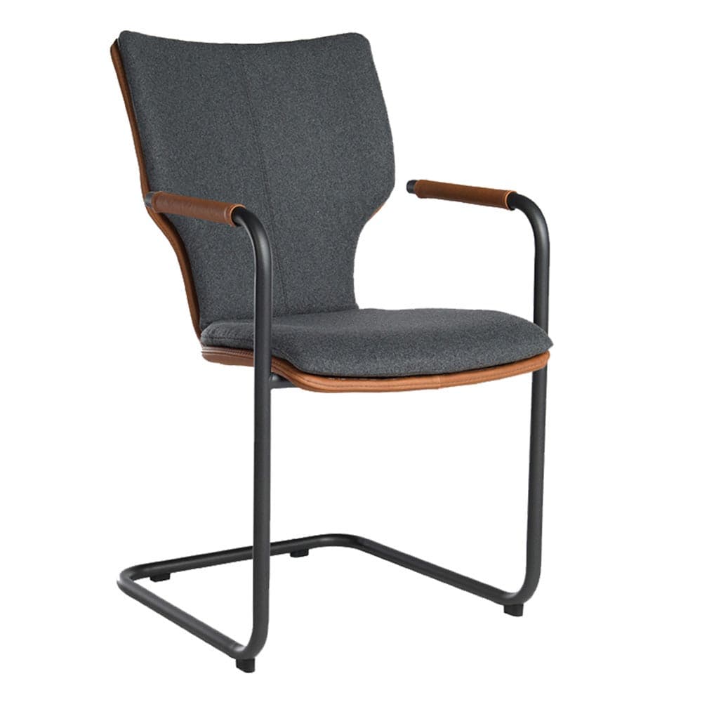 Joni Cantilever Armchair by Bert Plantagie