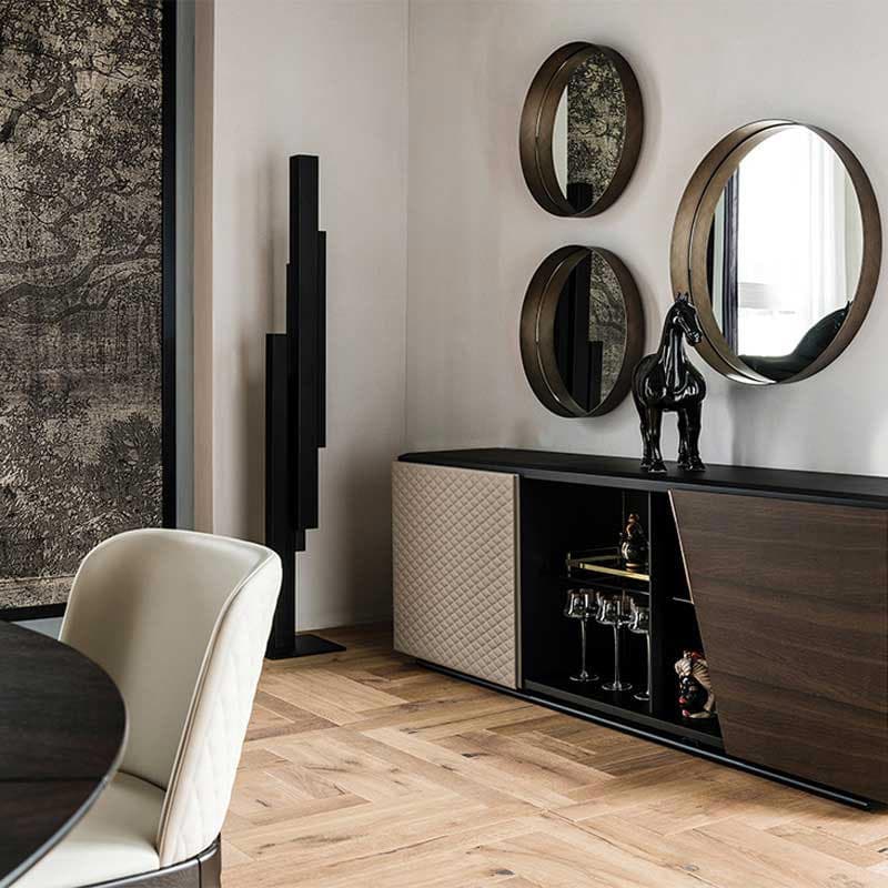 Detailed view of Cattelan Italia Manhattan floor lamp available at FCI London showroom