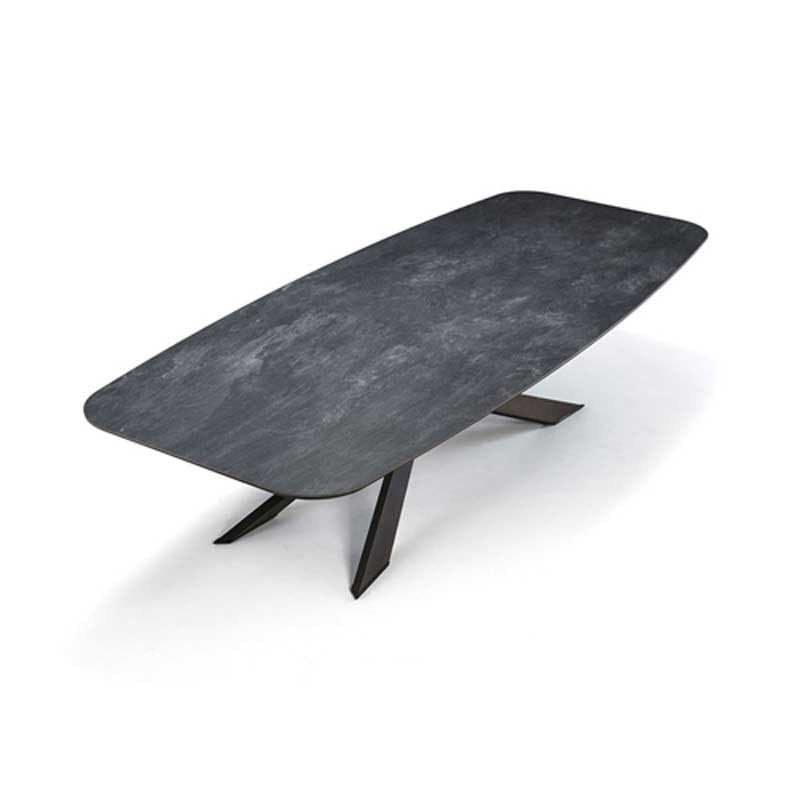Detailed image of Spyder Keramik dining table showing base and elegant finish at FCI London