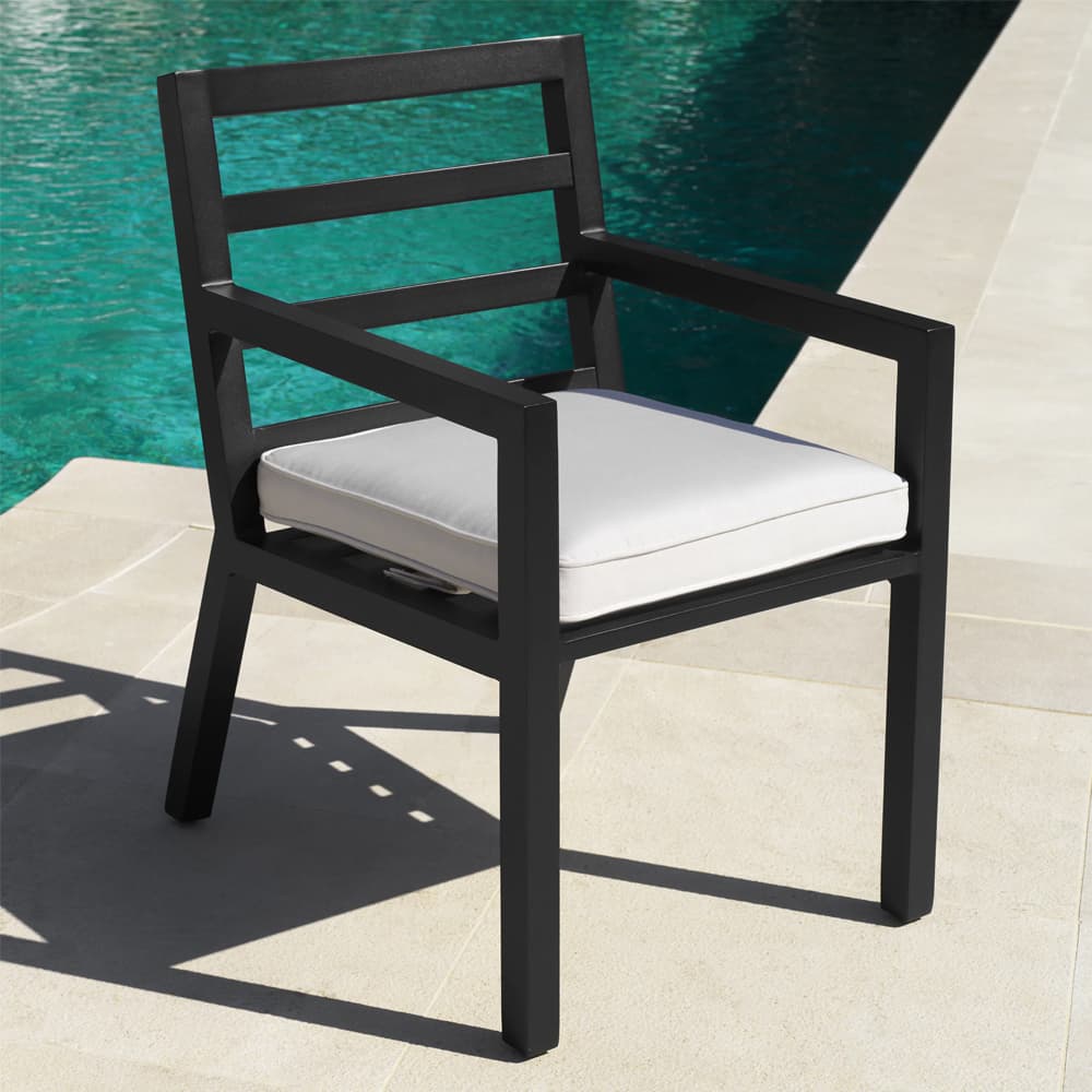 Delta 2 Outdoor Chair | By FCI London