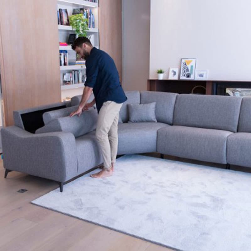 Atlanta Sofa by Fama