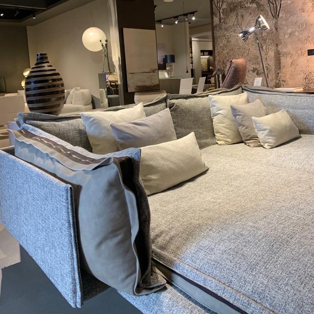 Auto-Reverse Daybed Sofa by FCI London