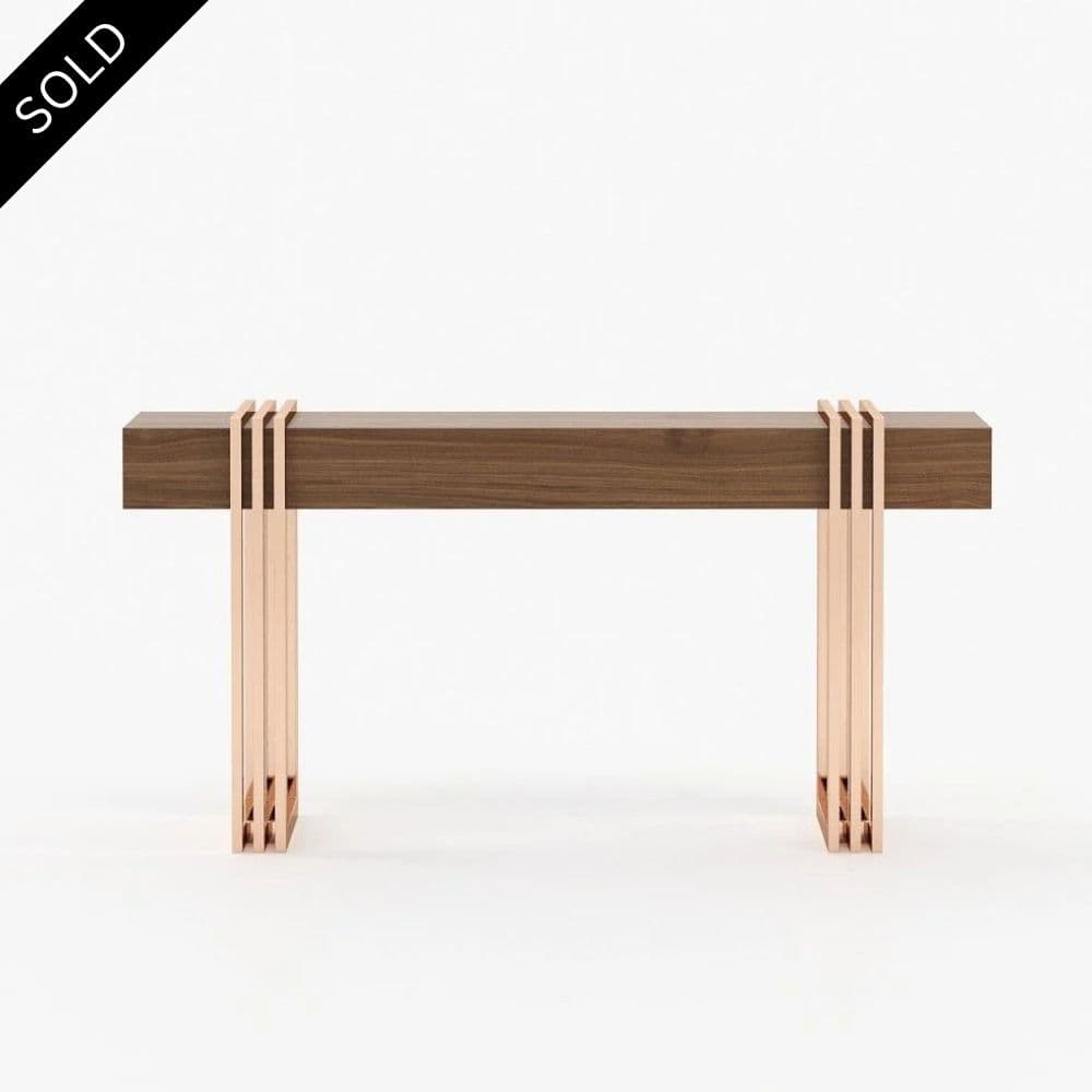 Evelyn Console by Laskasas