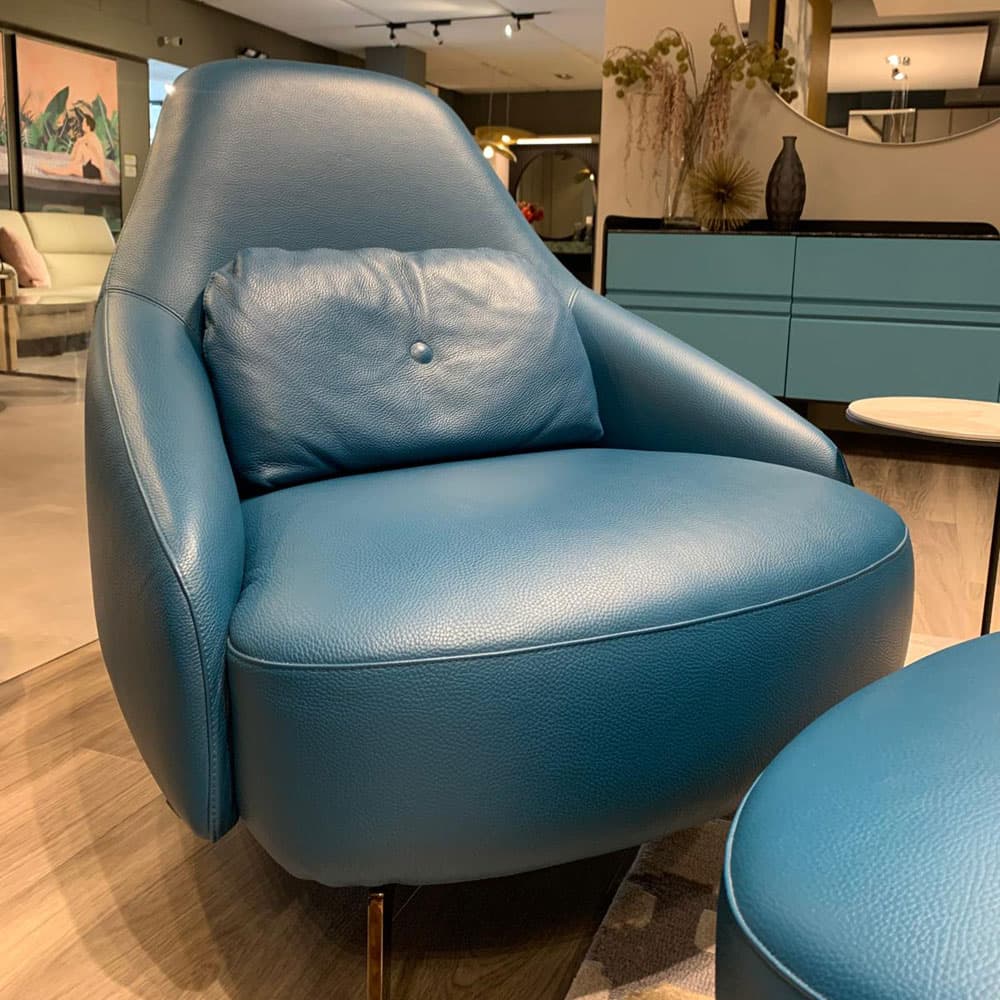 Jill Armchair & Footstool by Leolux | FCI Clearance