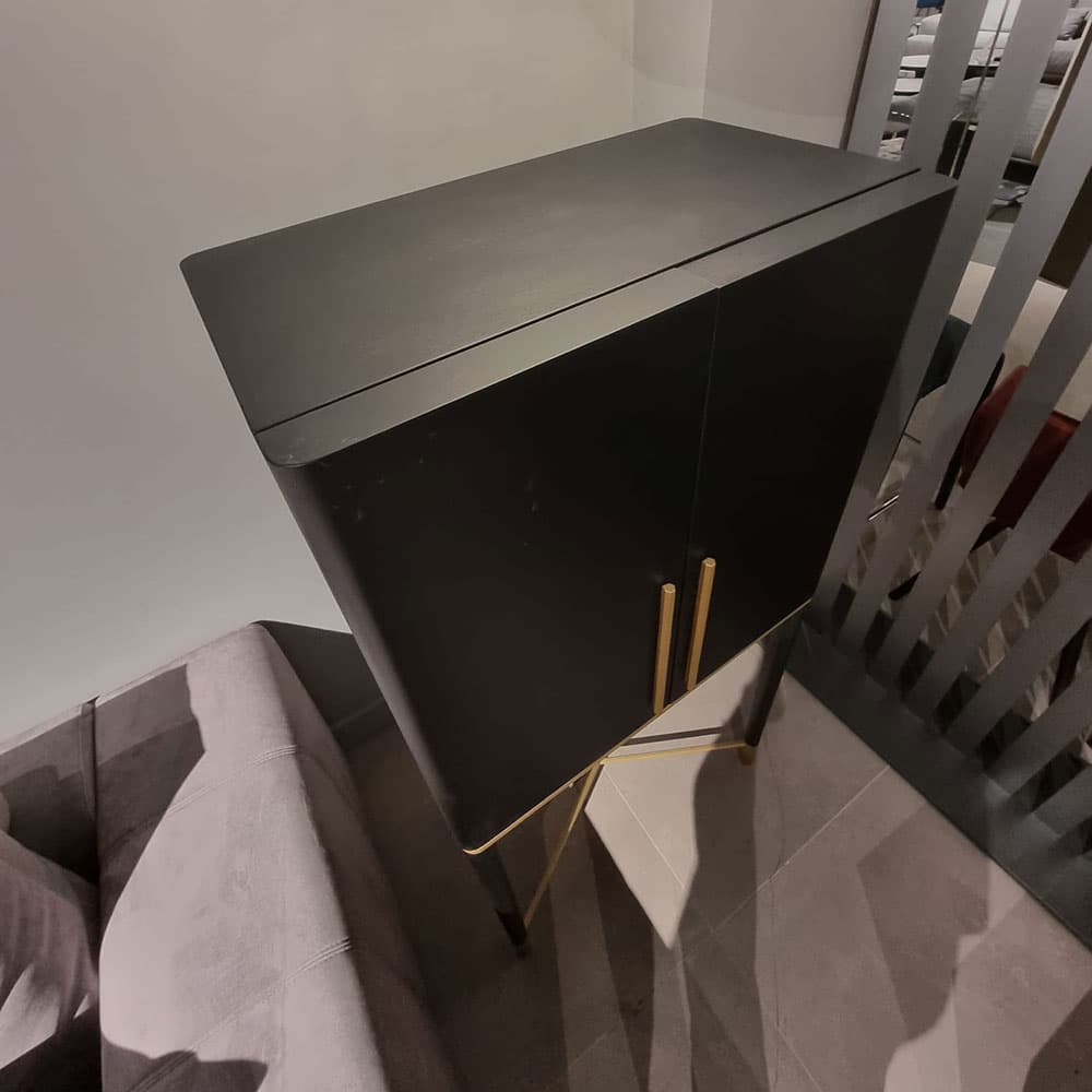Tama Bar Unit by Gallotti and Radice | FCI Swift Ship