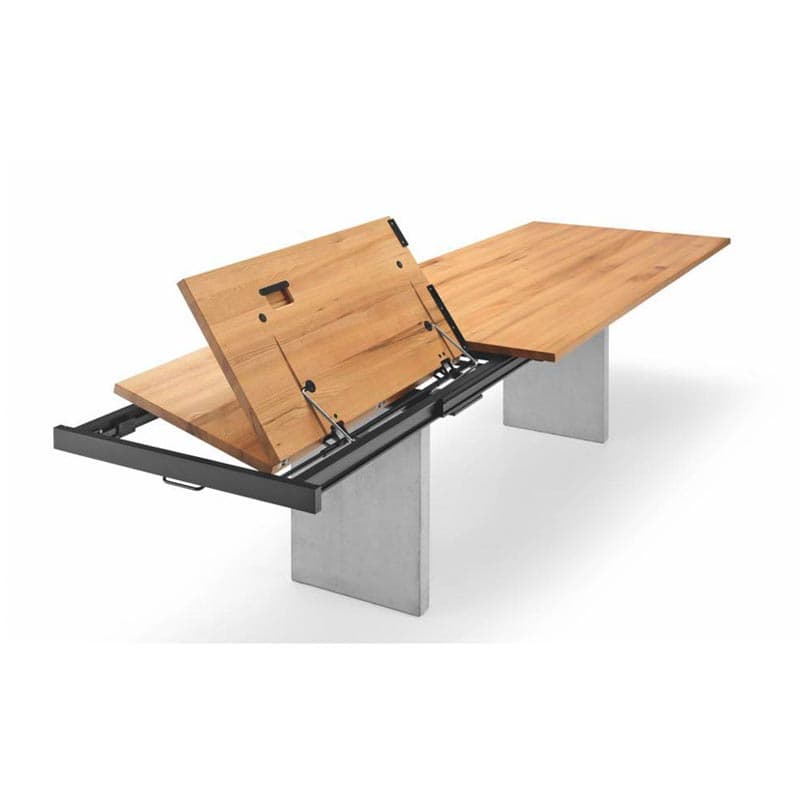 Bela Table by Girsberger