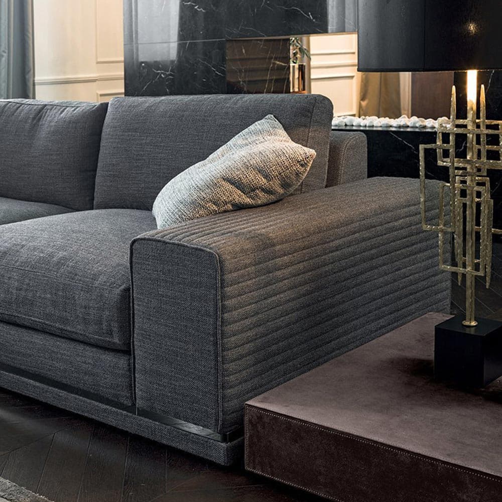 Cohen Sofa by Longhi