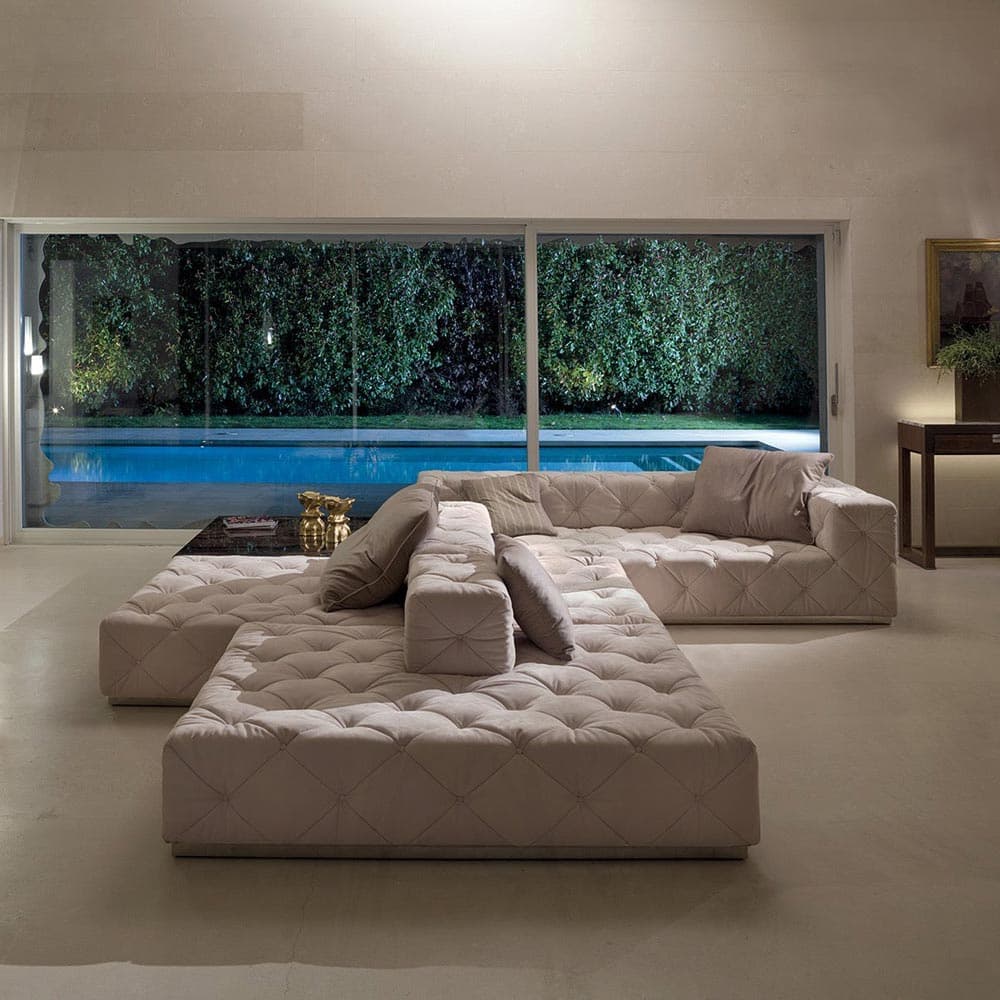 Must Sofa by Longhi