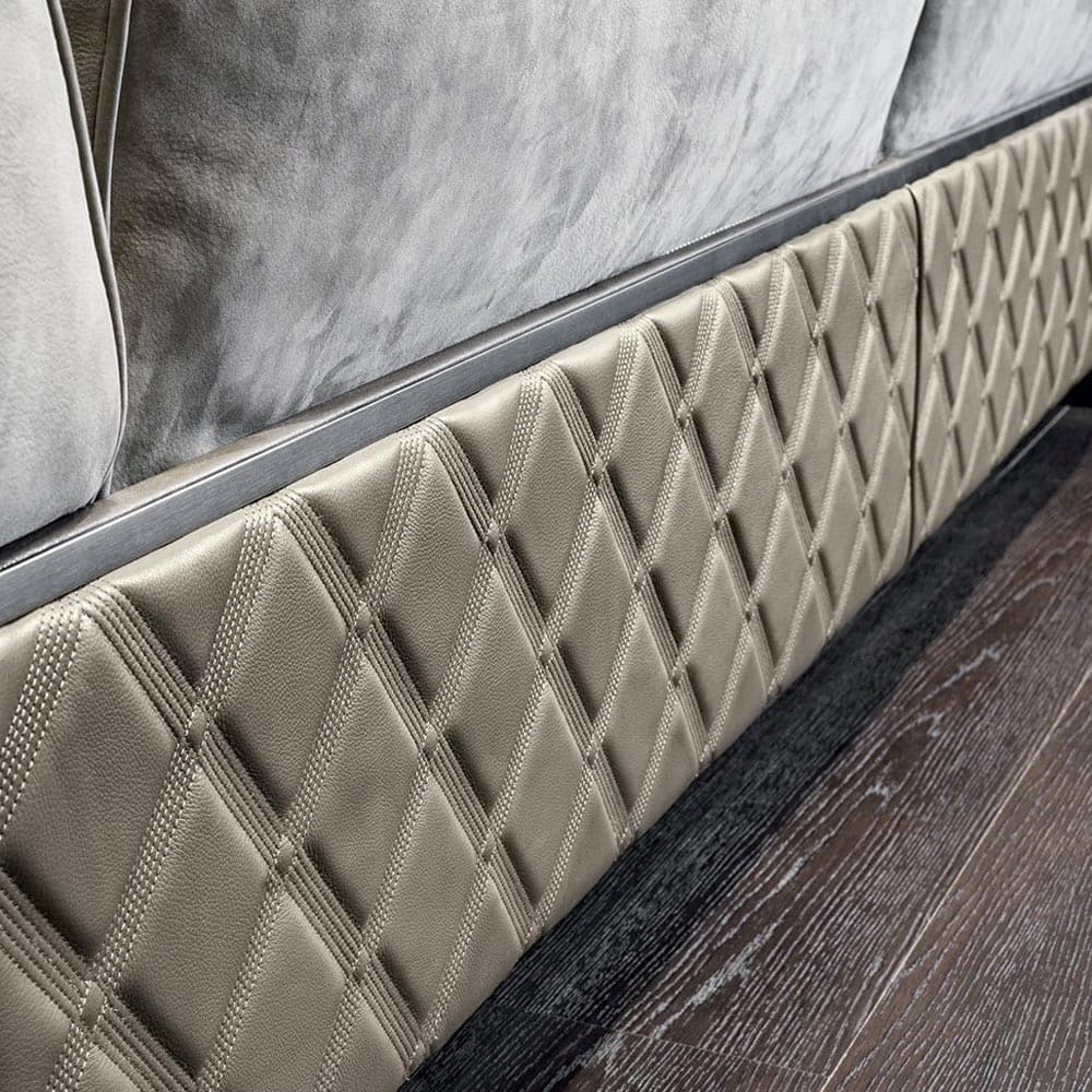 Ritual Sofa by Longhi