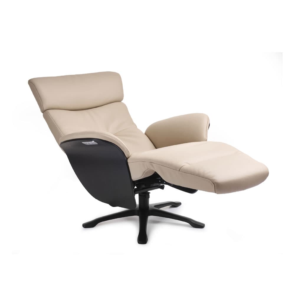 Nova Swivel Chair | Naustro Unwind Collection | FCI London