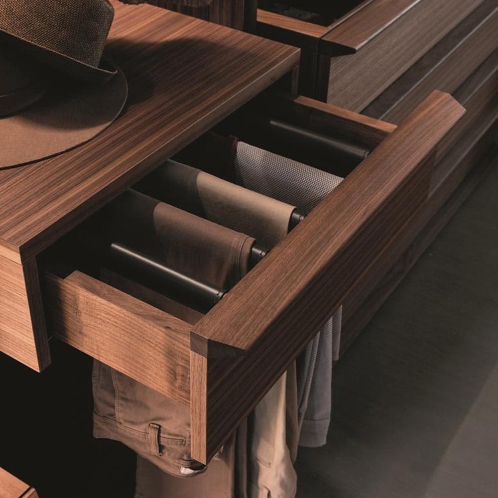 My Suite Walk In Wardrobe by Porada