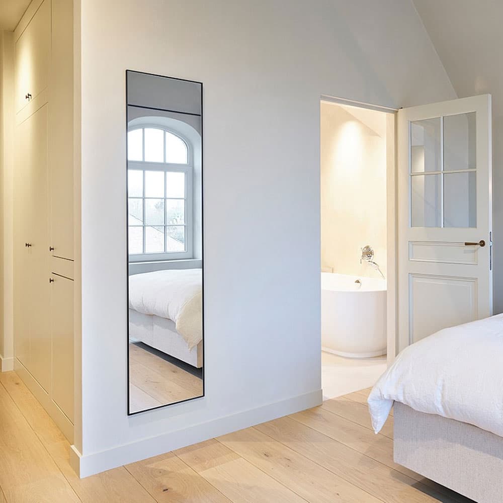 Lucka Black Hall Mirror By FCI London