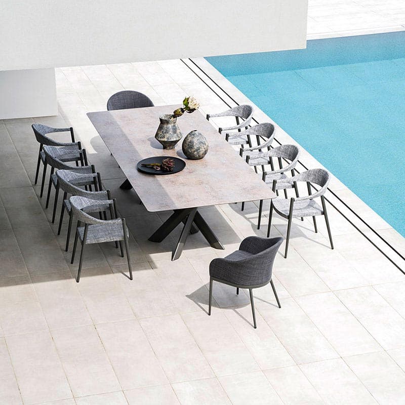 System Star Maxi Outdoor Table by Varaschin