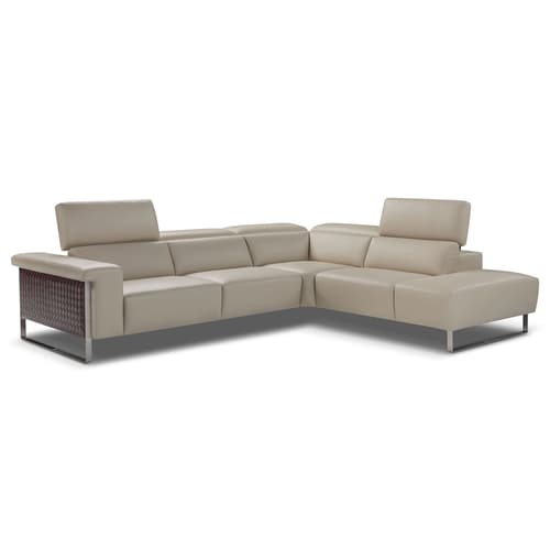 So Chic Sofa by Nexus Collection