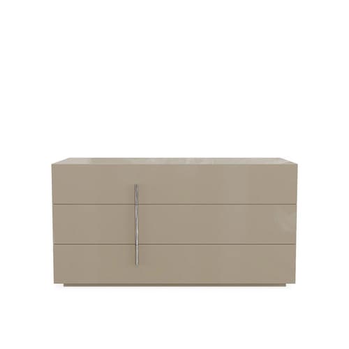 Gilv Chest of Drawer by Evanista