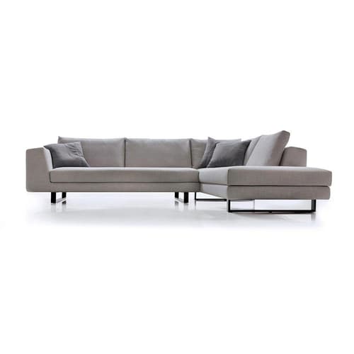 Flusso Sofa by Urban Collection By Naustro Italia