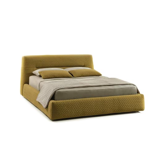Pendenza Double Bed by Urban Collection By Naustro Italia