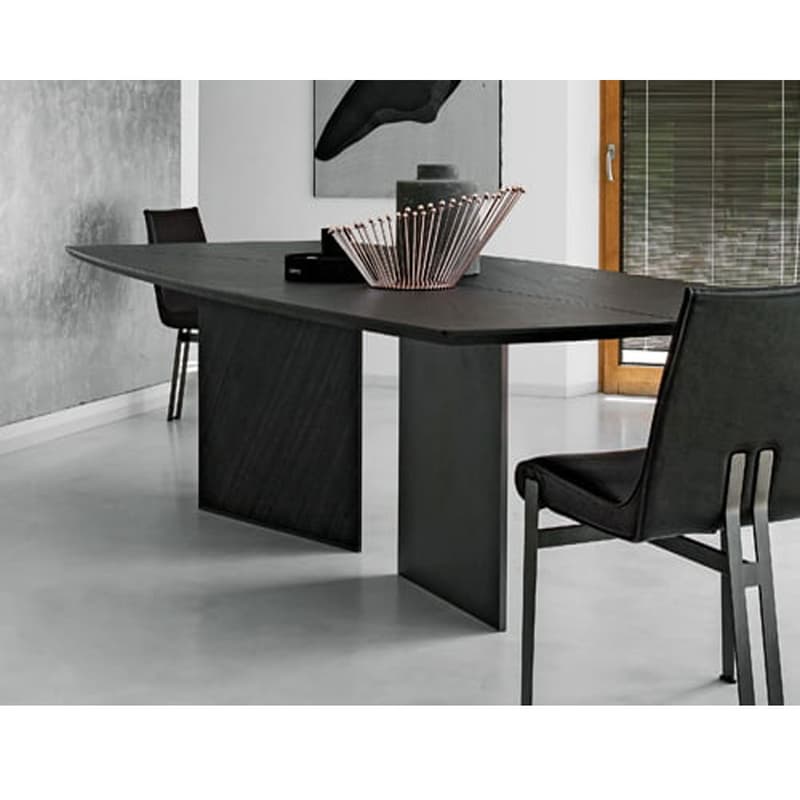 Epsilon Dining Table by Arketipo | By FCI London