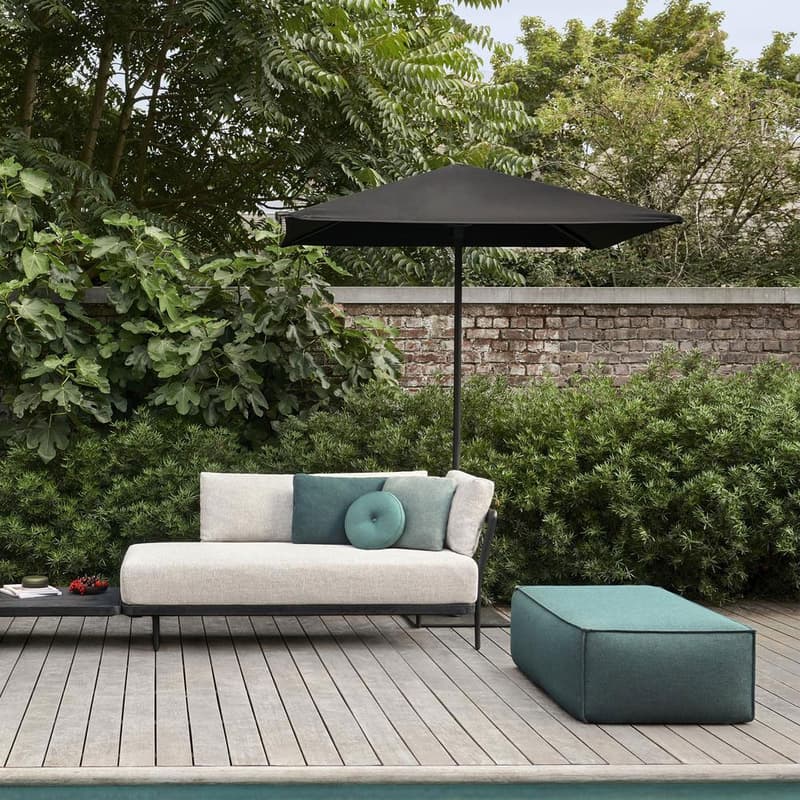 Flows Daybed By FCI London