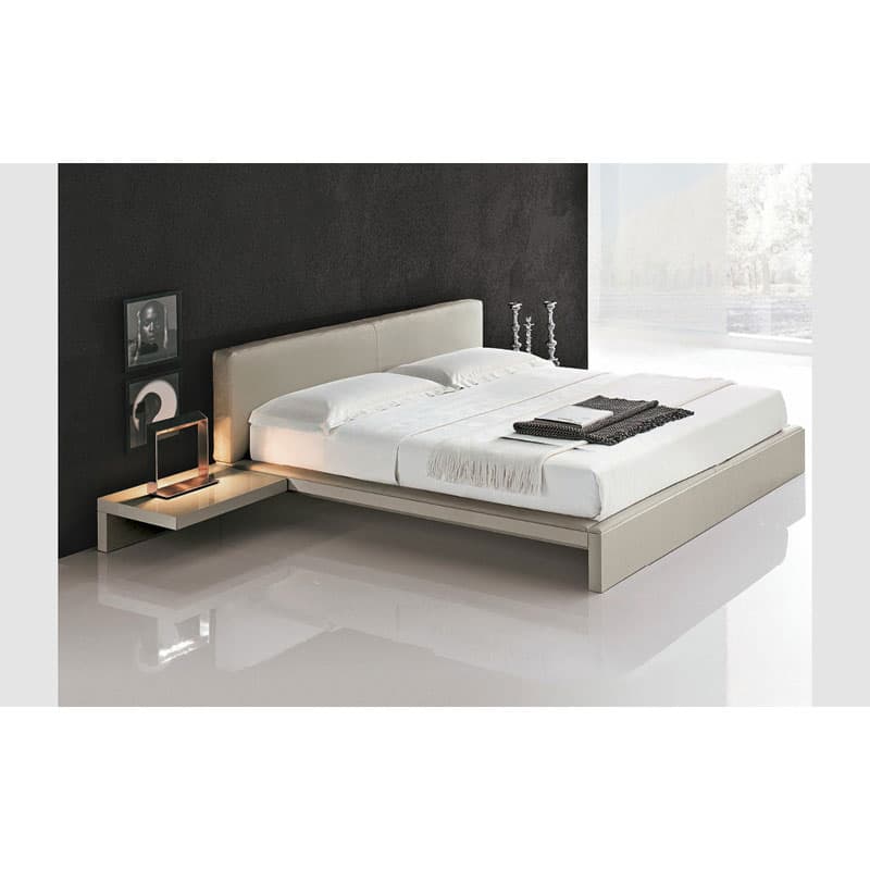 Plaza Double Bed by Alivar