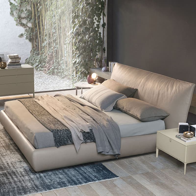 Suite Double Bed by Alivar