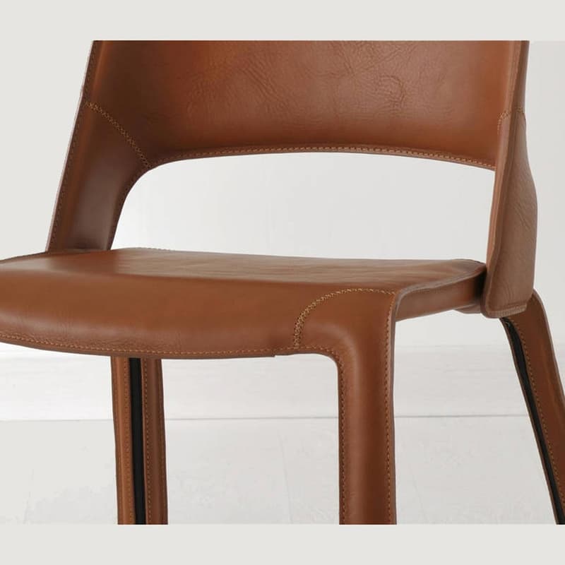 4 Socks Dining Chair by Aria