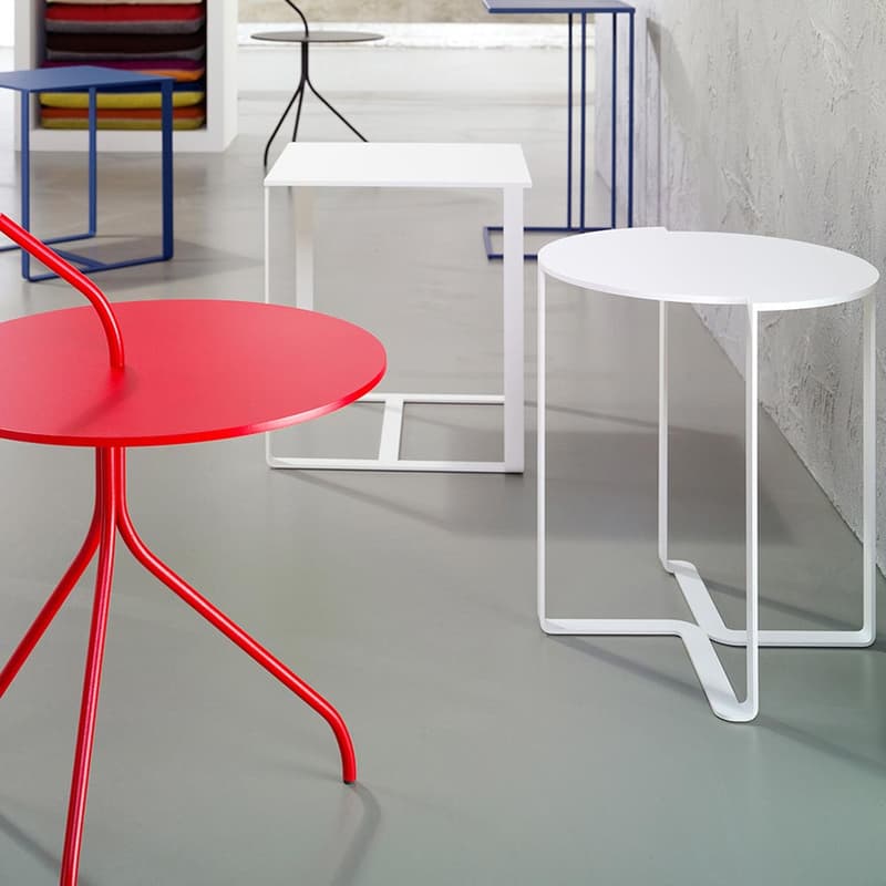 Clyde Side Table by Bert Plantagie