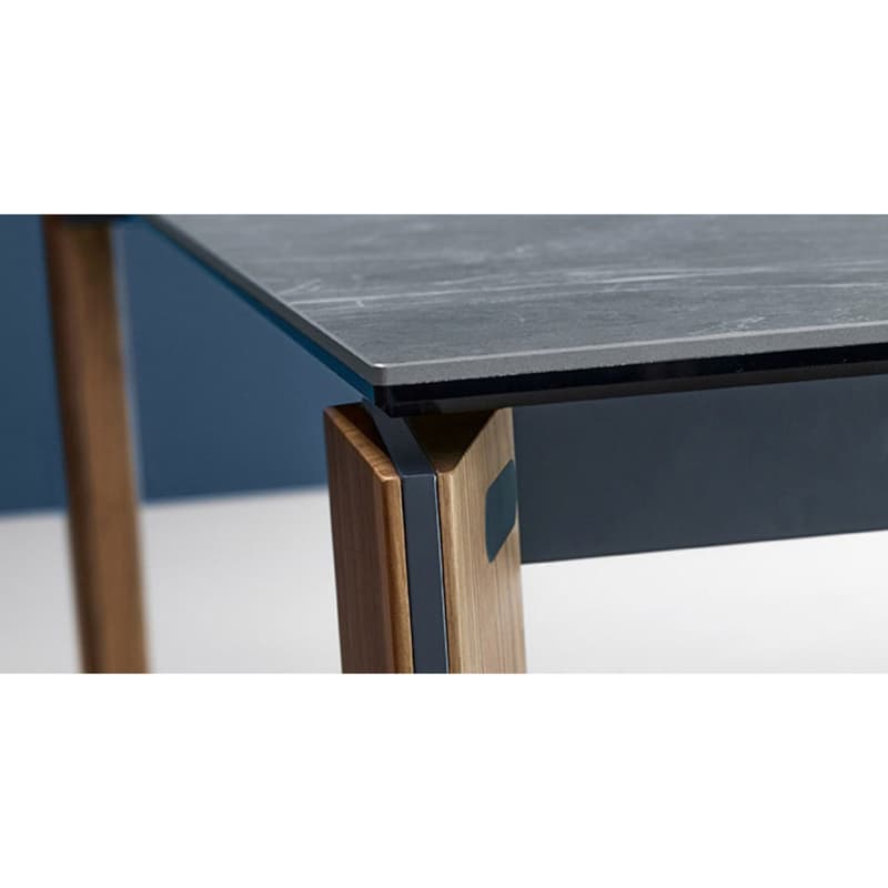 Truly Dining Table by Bonaldo