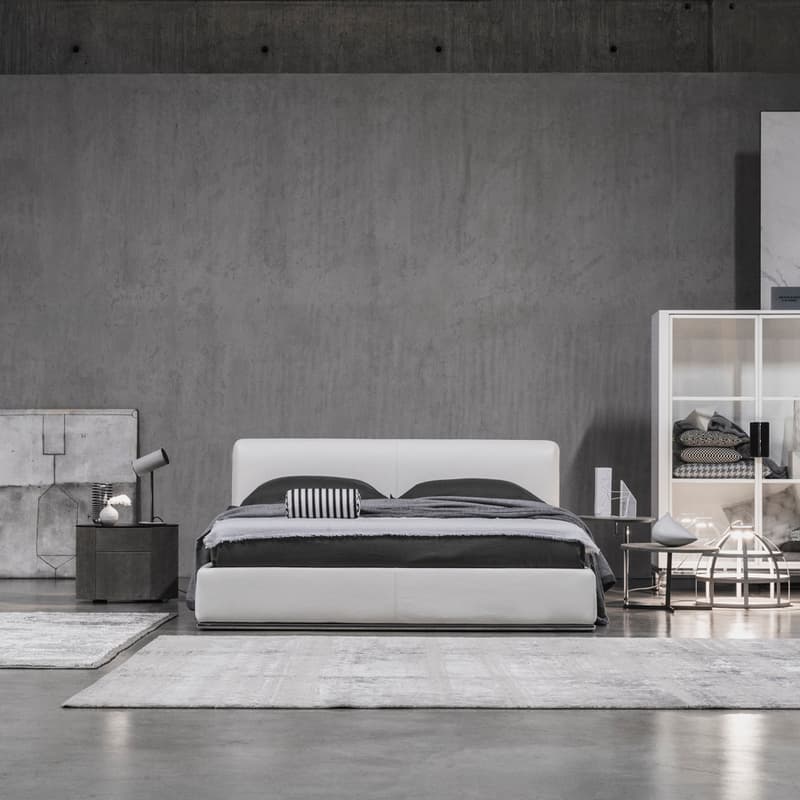 Thin Double Bed by Cierre