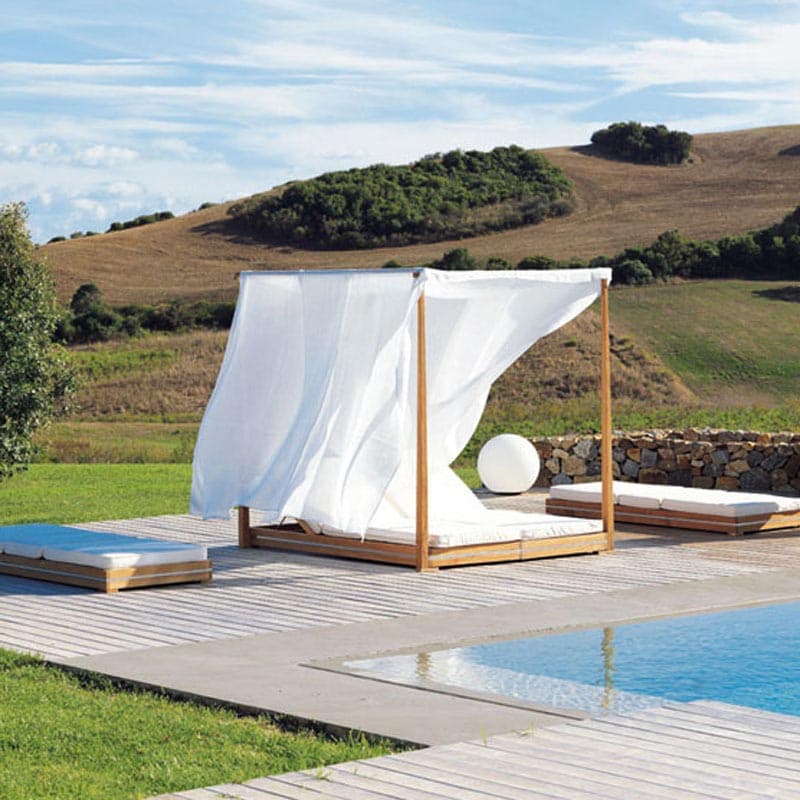 Essence Daybed by Ethimo