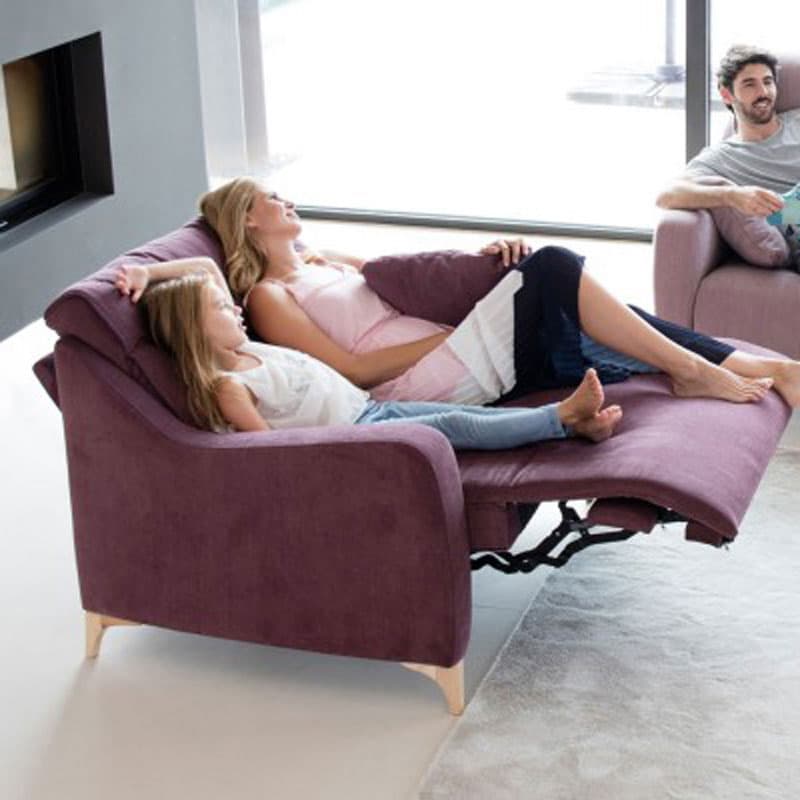 Avalon Recliner by Fama