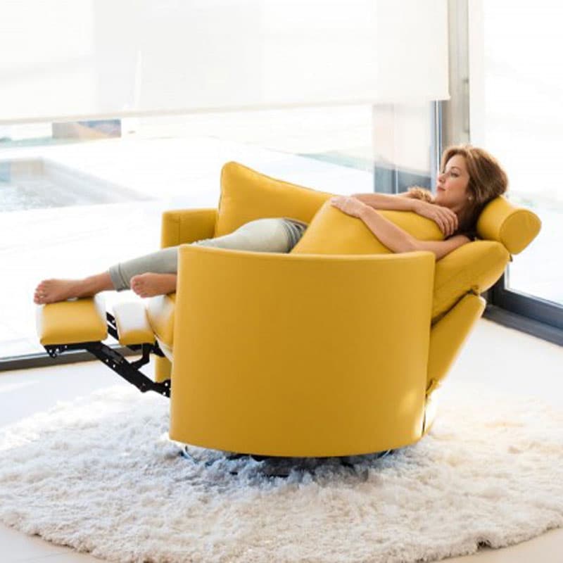 Moon Recliner by Fama