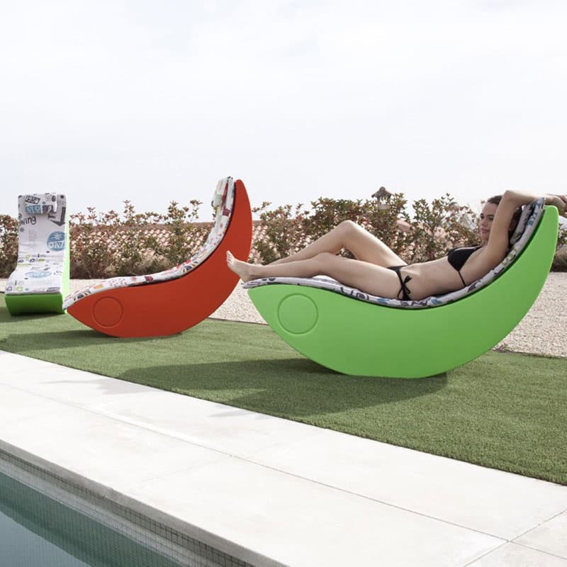 The Nap Chaise Longue by Fama